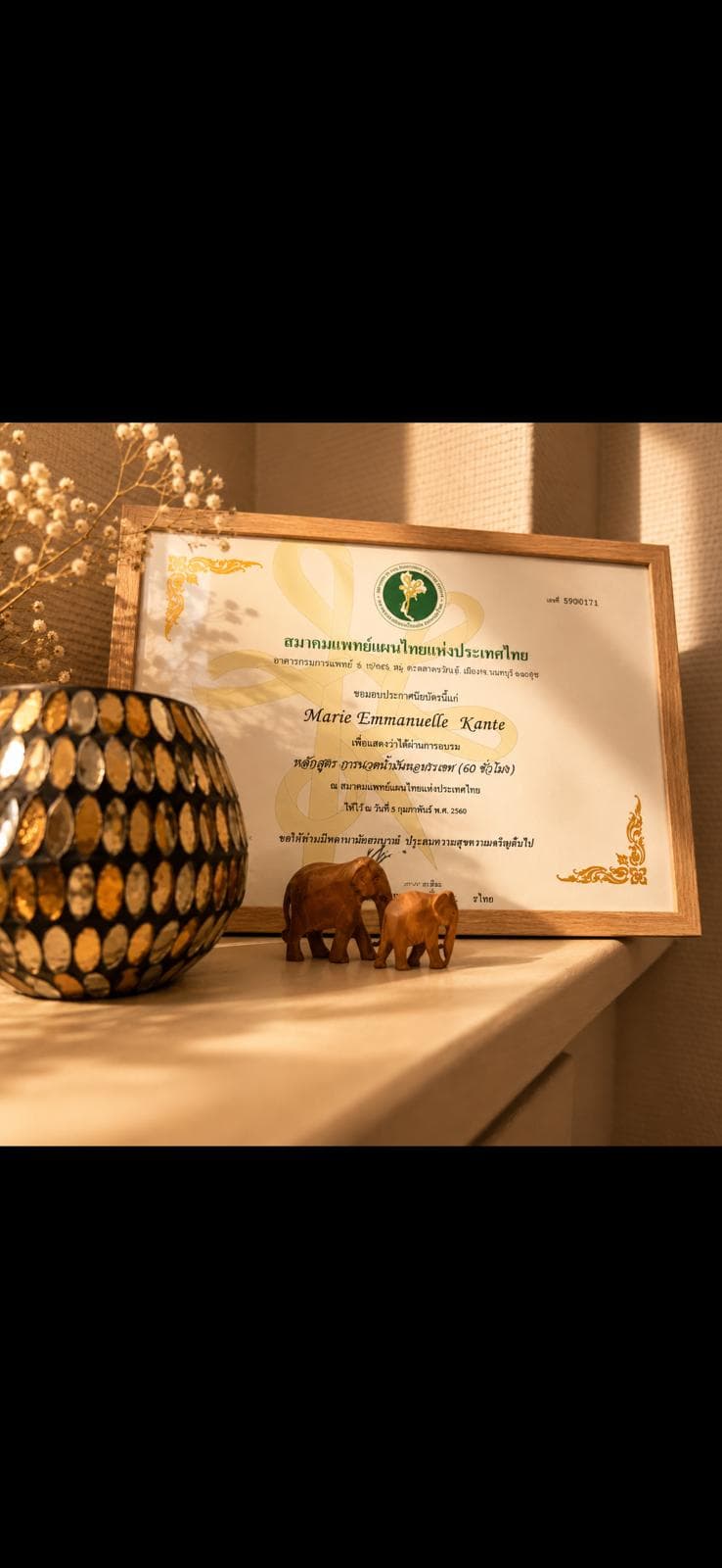 Certificat de massage traditionnel thaï délivré à Marie par la Thai Traditional Medical Association